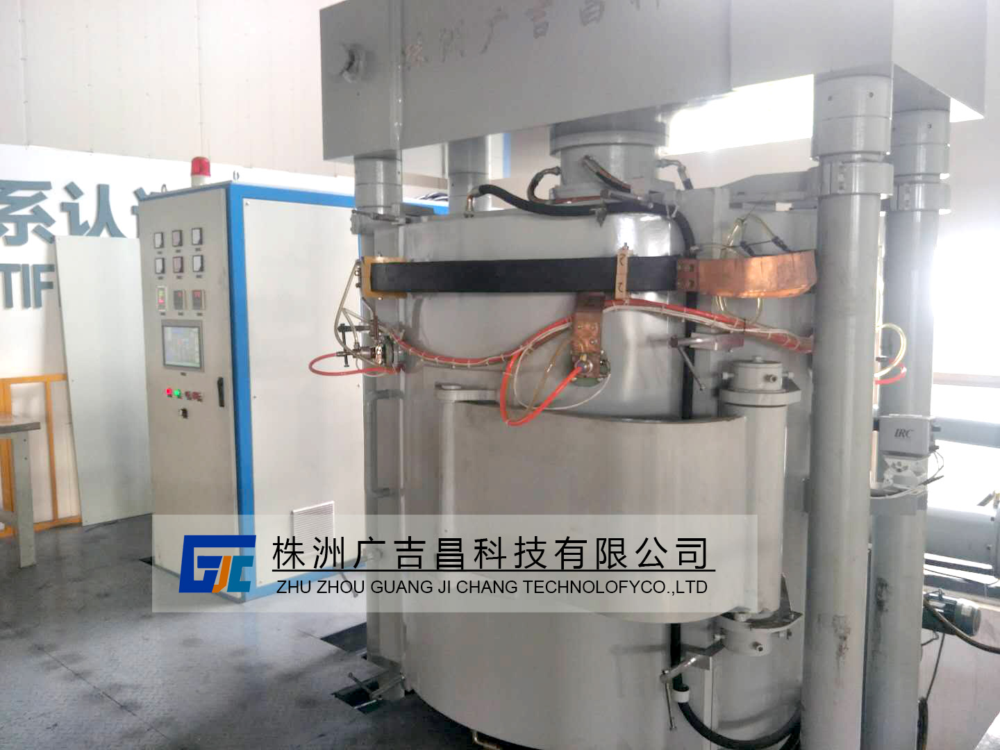 真空熱壓燒結(jié)爐 真空熱壓燒結(jié)爐