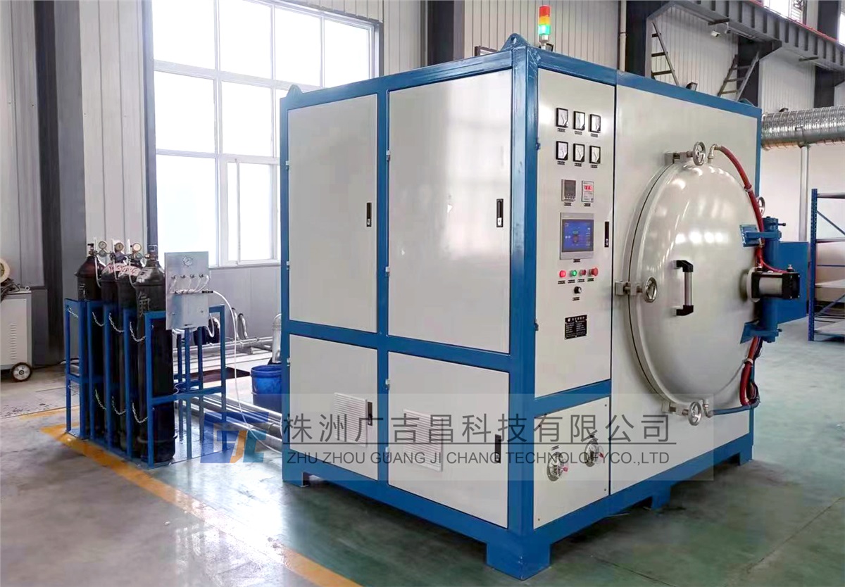 簡介碳化硅無壓燒結爐的應用領域及作用特點